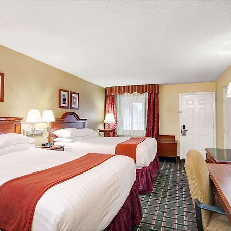 Days Inn By Wyndham Memphis At Graceland מראה חיצוני תמונה