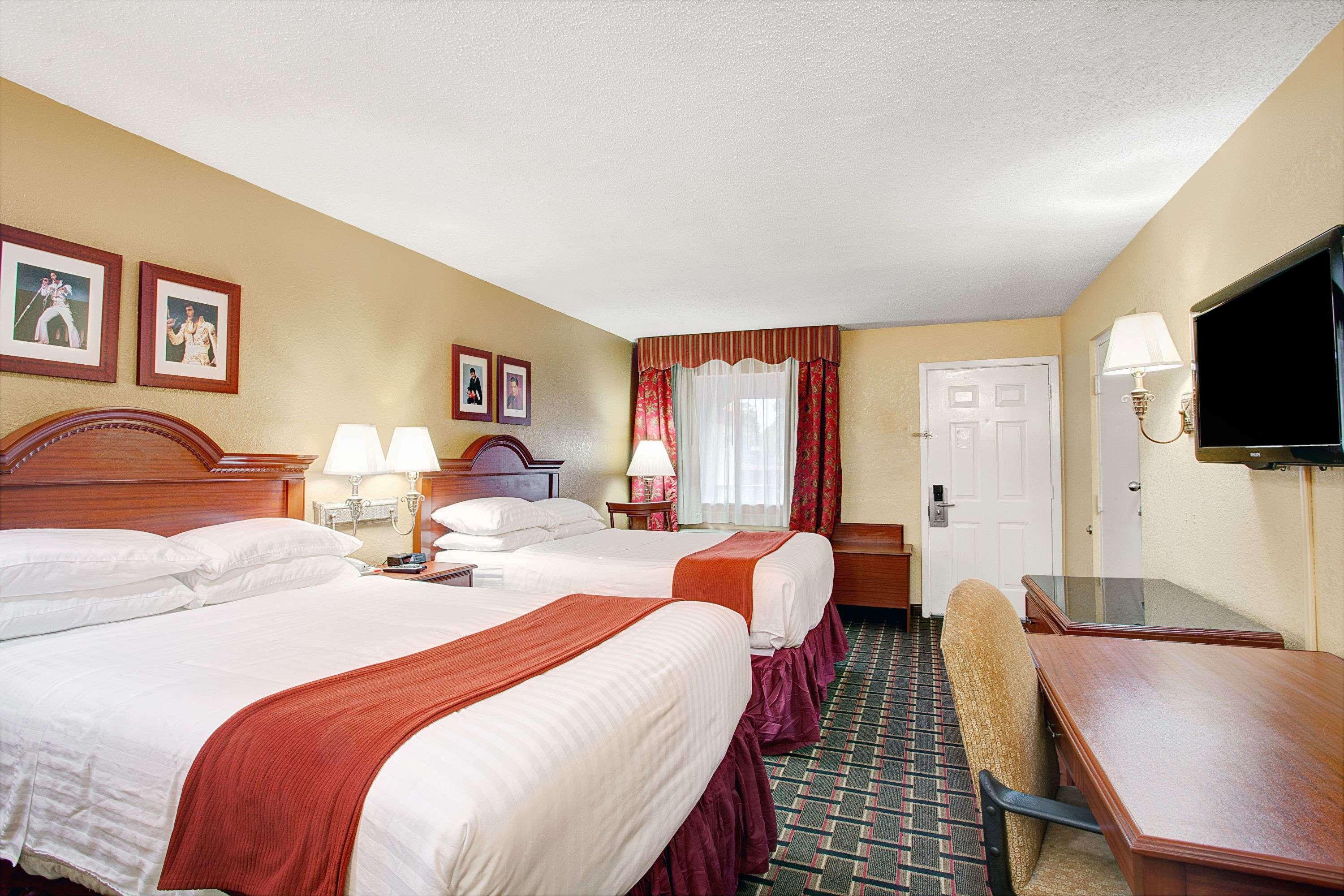 Days Inn By Wyndham Memphis At Graceland מראה חיצוני תמונה
